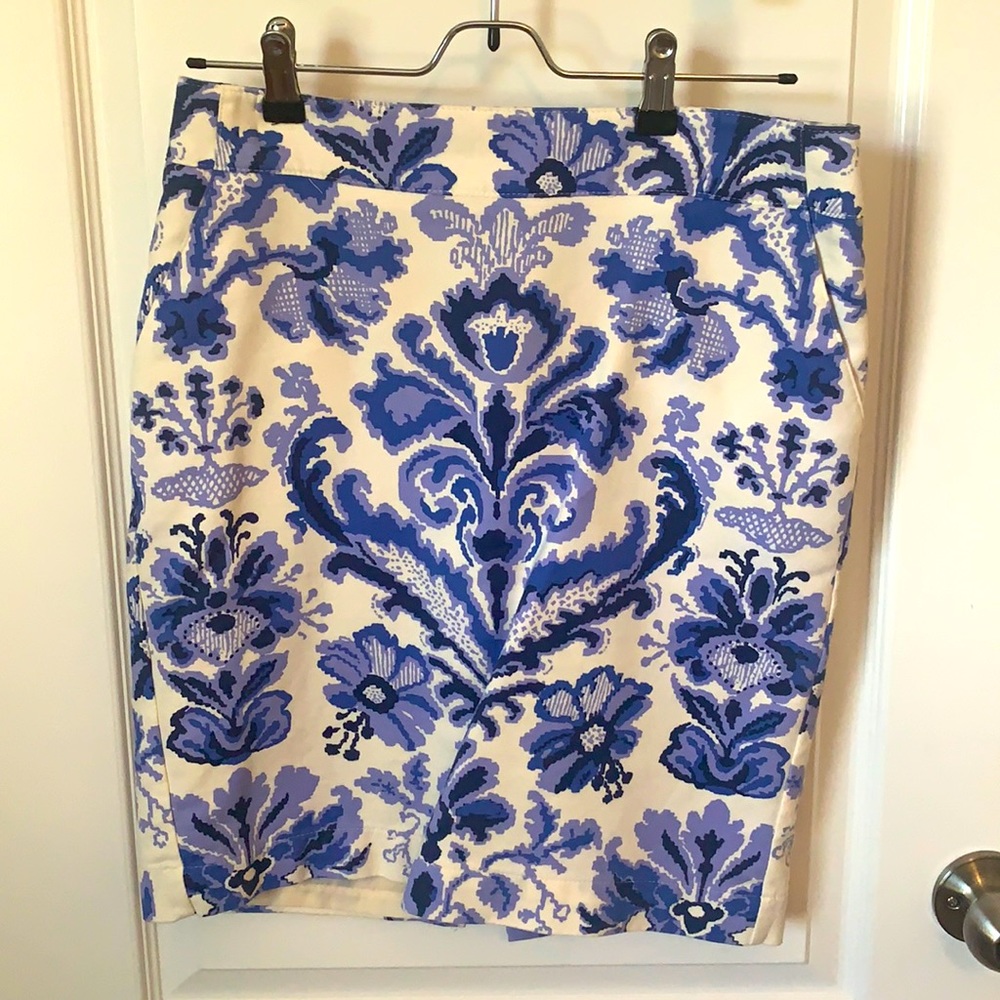 Floral blue and white pencil skirt